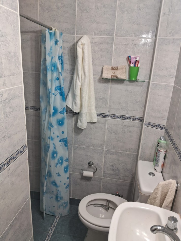 Monoambiente lateral sobre Avenida Colon - Macrocentro