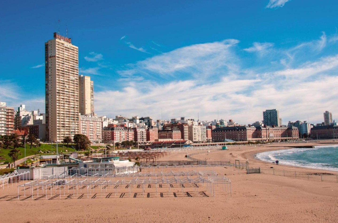 DPTO 3 AMBIENTES AL FRENTE CON BALCON - CENTRO 