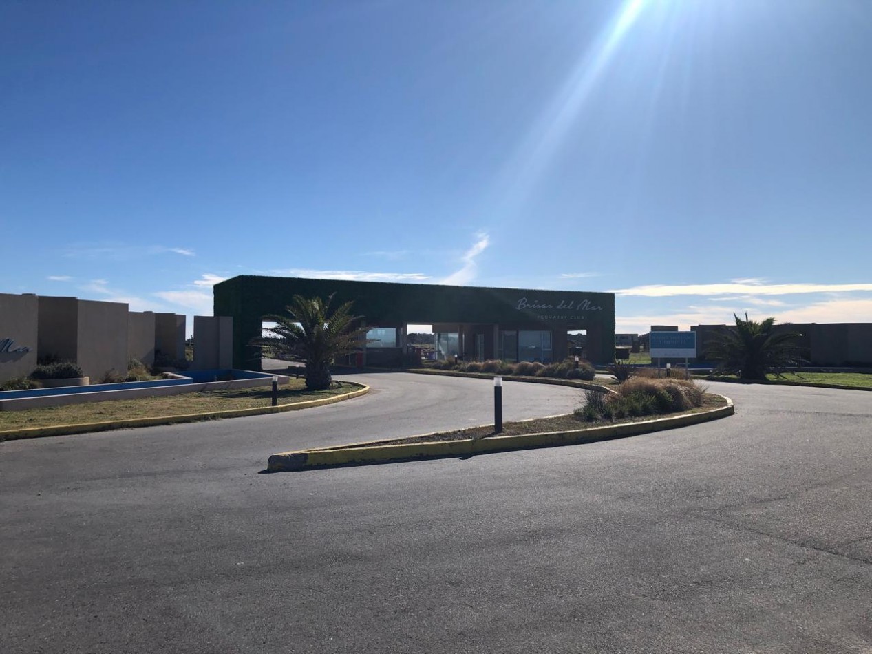 LOTE EN BARRIO PRIVADO BRISAS DEL MAR - PLAYA DORADA - SANTA CLARA