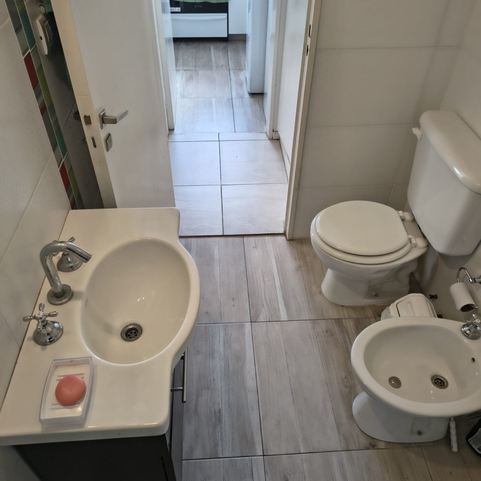 ALQUILER TEMPORAL 2026 - DPTO MONOAMBIENTE AL FRENTE CON BALCON - SAN JOSE