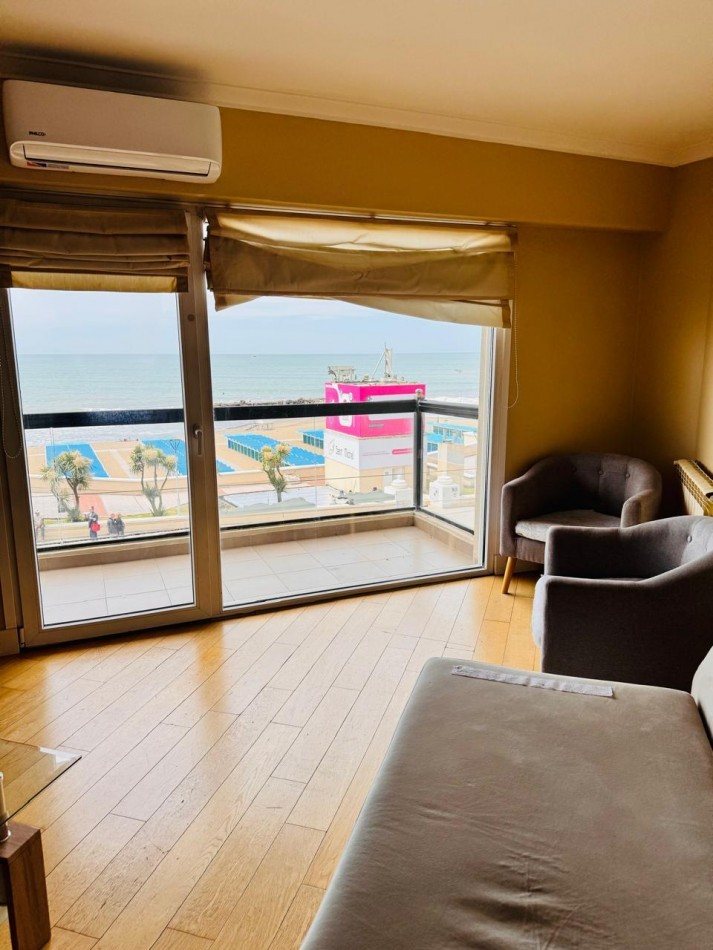 SEMIPISO EN DUPLEX DE 3 AMBIENTES - FRENTE AL MAR - LA PERLA