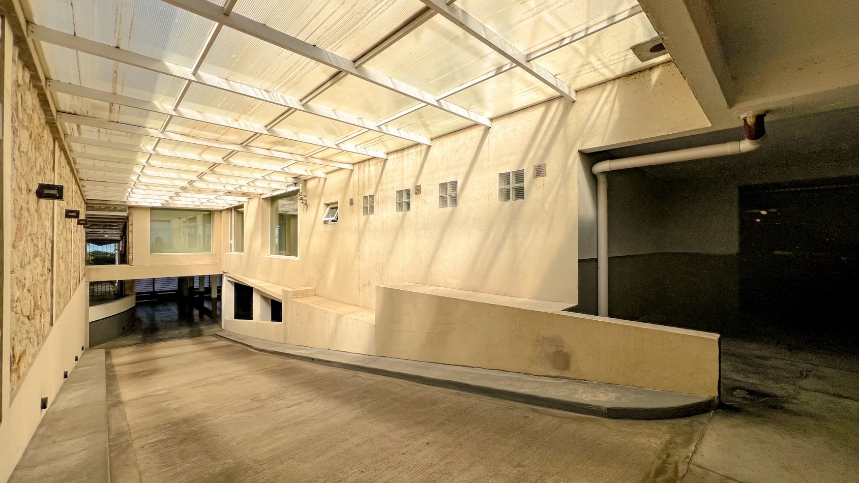 Departamento 4 amb con cochera - Playa Grande - Tourbillon