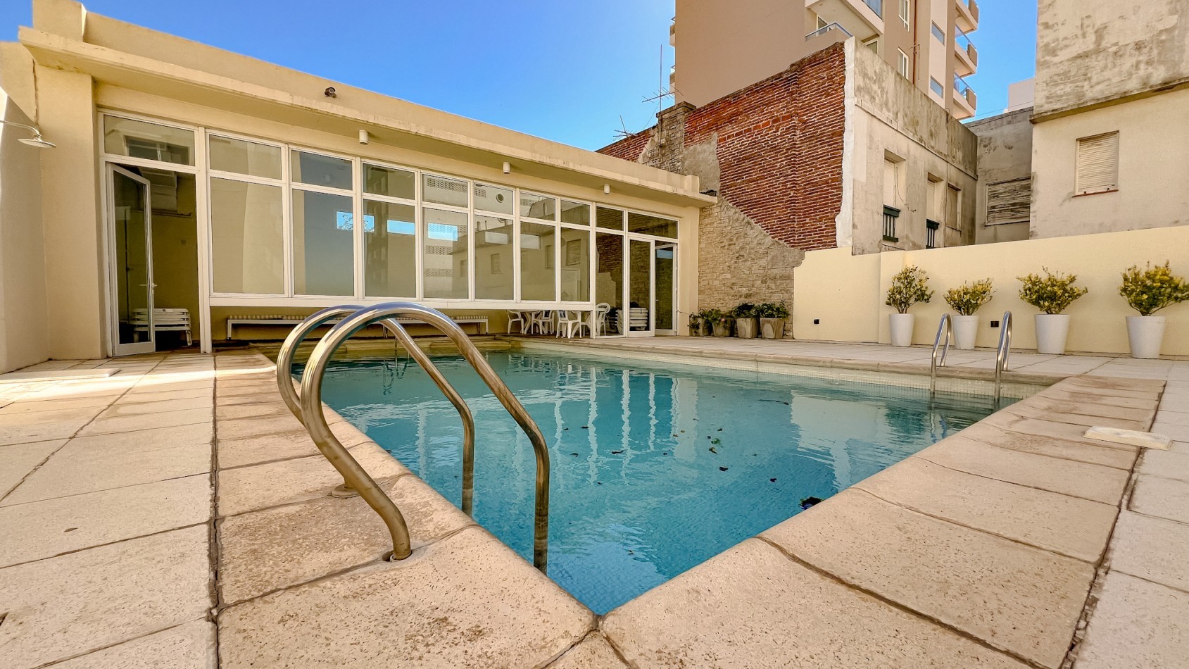 Departamento 4 amb con cochera - Playa Grande - Tourbillon