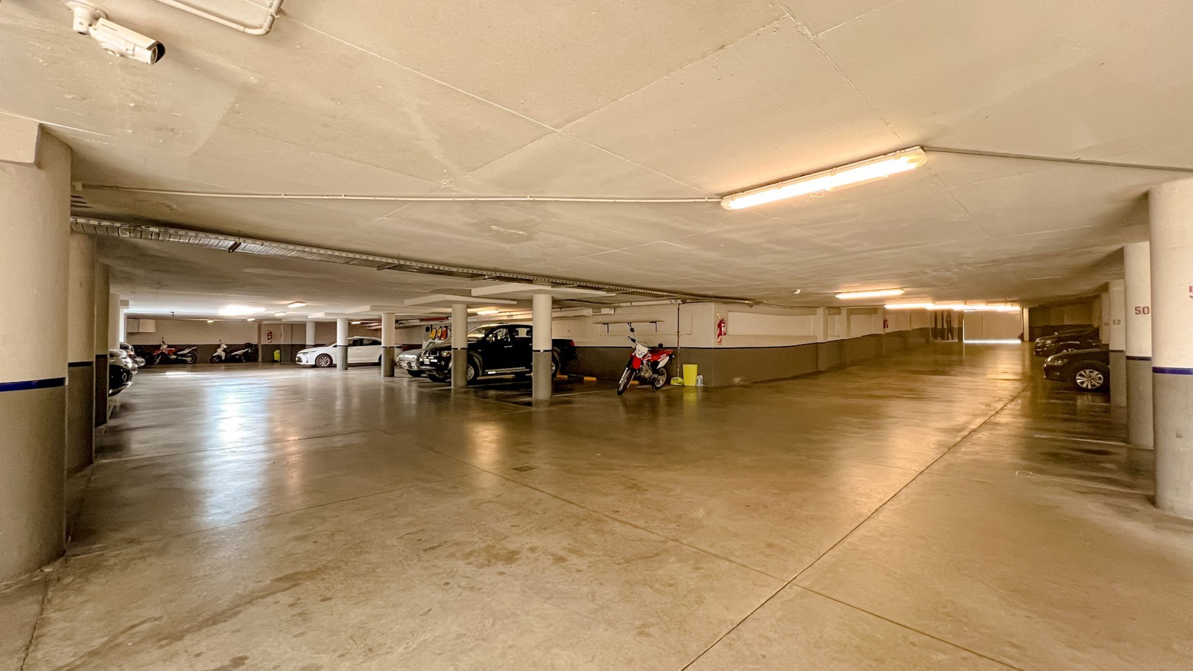 Departamento 4 amb con cochera - Playa Grande - Tourbillon