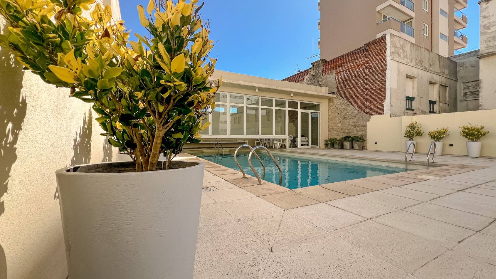 Departamento 4 amb con cochera - Playa Grande - Tourbillon