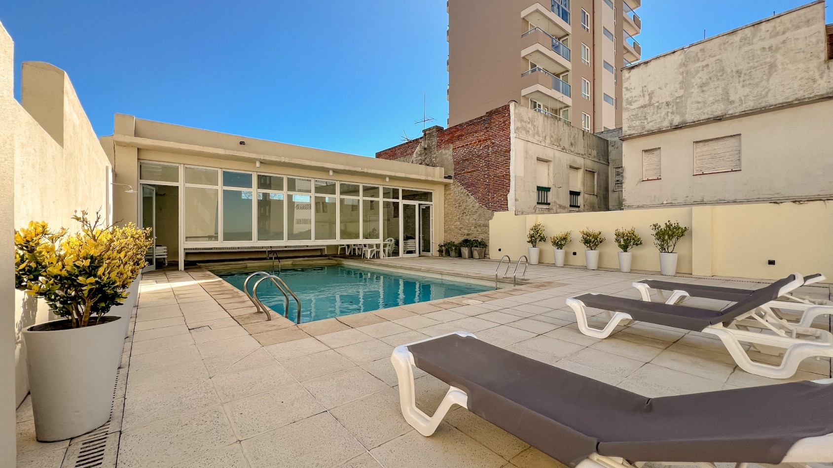 Departamento 4 amb con cochera - Playa Grande - Tourbillon