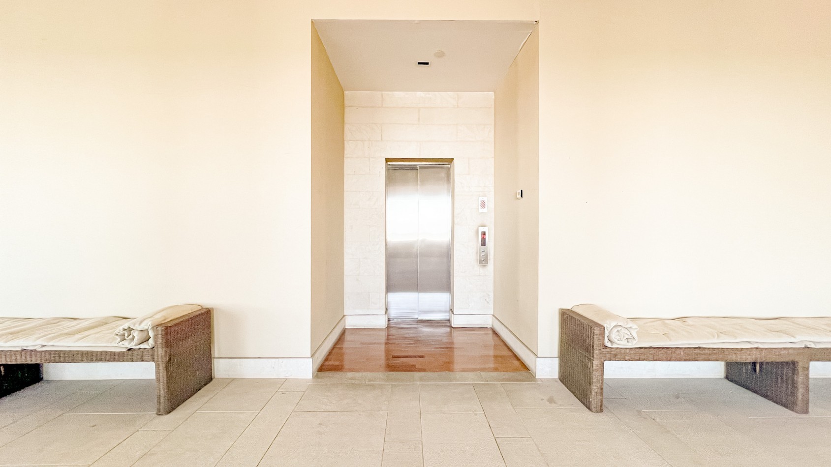 Departamento 4 amb con cochera - Playa Grande - Tourbillon