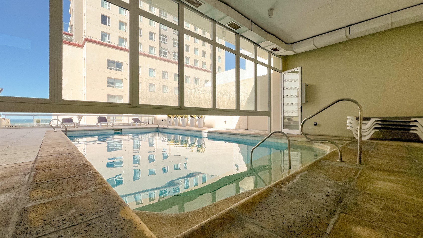 Departamento 4 amb con cochera - Playa Grande - Tourbillon