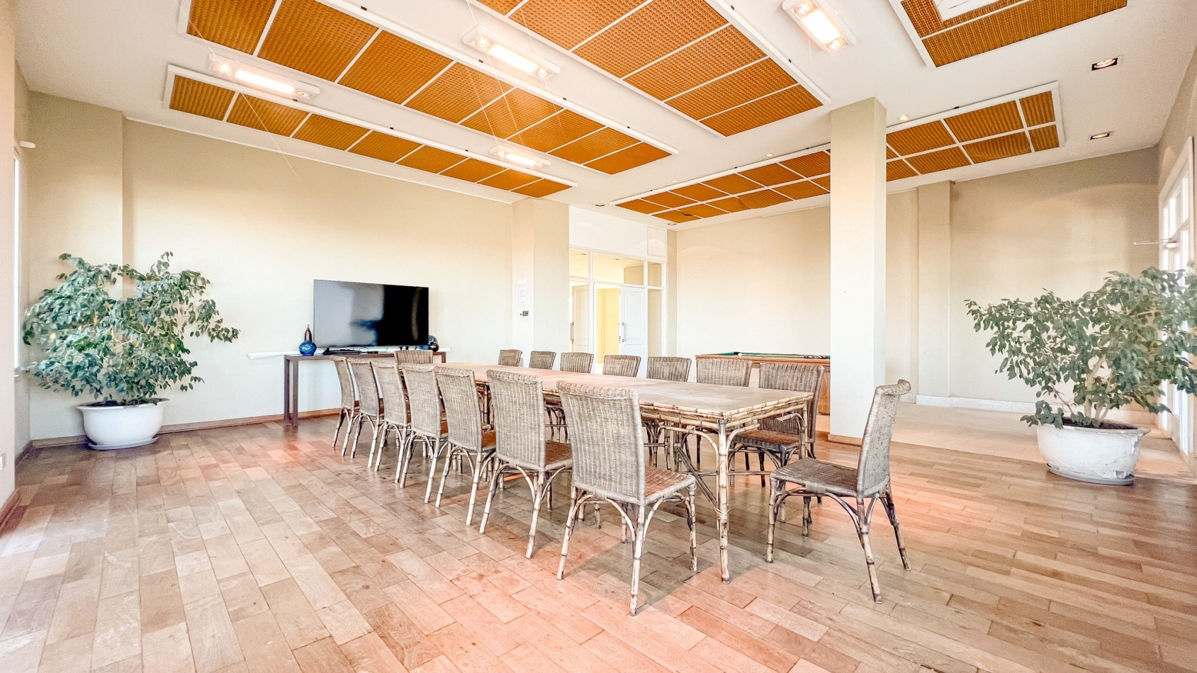 Departamento 4 amb con cochera - Playa Grande - Tourbillon