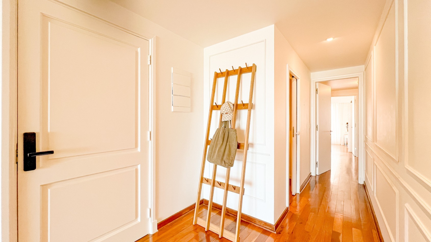 Departamento 4 amb con cochera - Playa Grande - Tourbillon