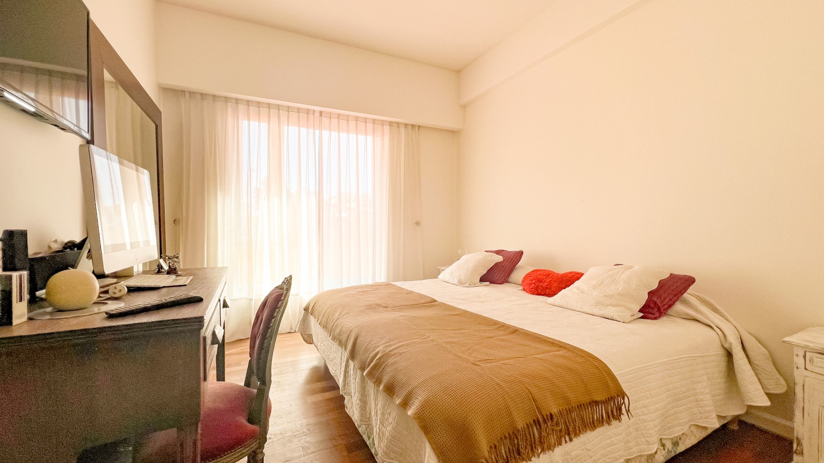 Departamento 4 amb con cochera - Playa Grande - Tourbillon