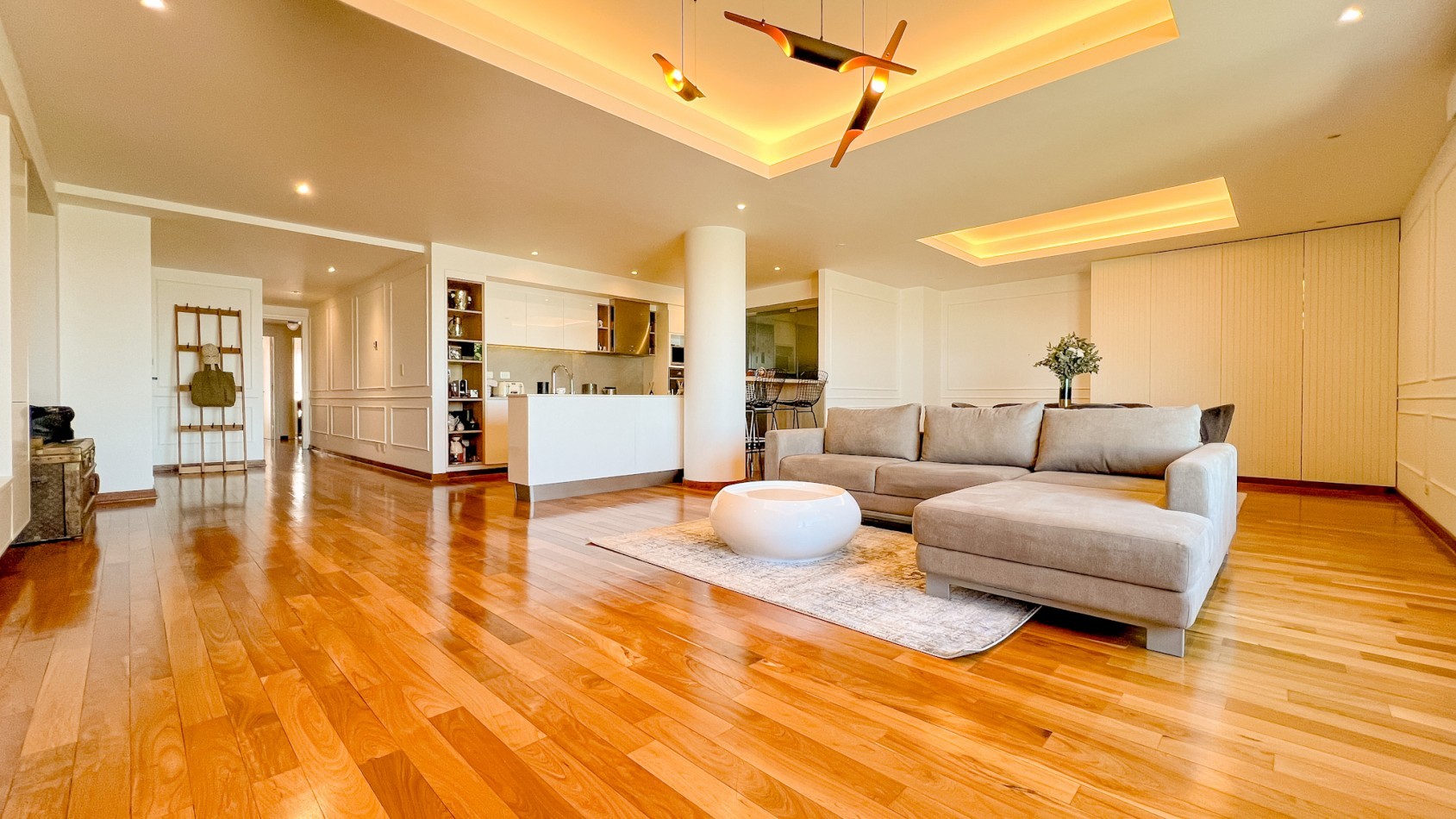 Departamento 4 amb con cochera - Playa Grande - Tourbillon