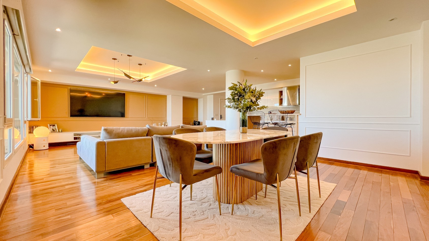 Departamento 4 amb con cochera - Playa Grande - Tourbillon