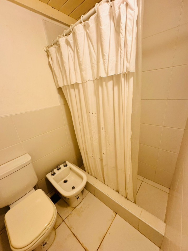 CHALET DE 4 AMB CON COCHERA - A UNA CUADRA DE LA COSTA - SAN PATRICIO