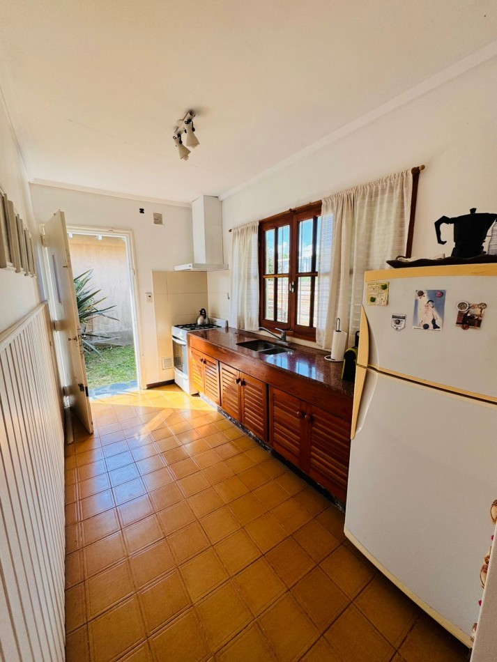 CHALET DE 4 AMB CON COCHERA - A UNA CUADRA DE LA COSTA - SAN PATRICIO