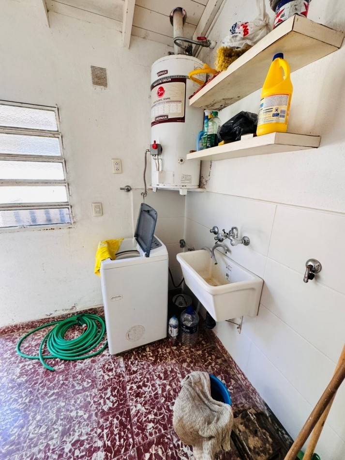 CHALET DE 4 AMB CON COCHERA - A UNA CUADRA DE LA COSTA - SAN PATRICIO