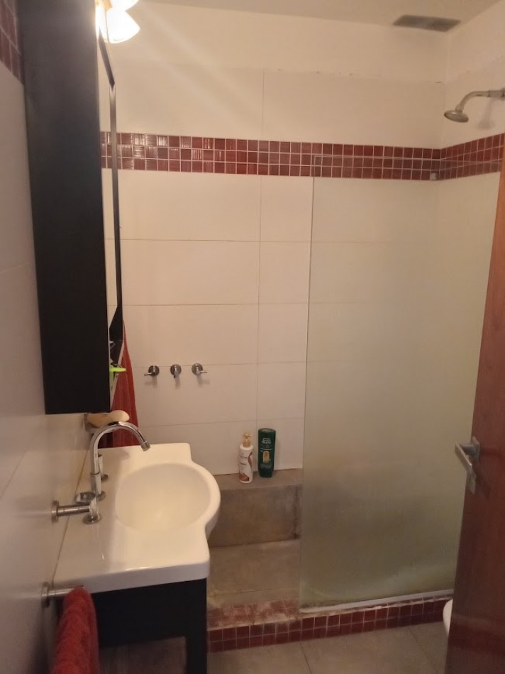 CASA 6 AMB CON PARQUE Y PILETA - CHAUVIN - APTA CREDITO