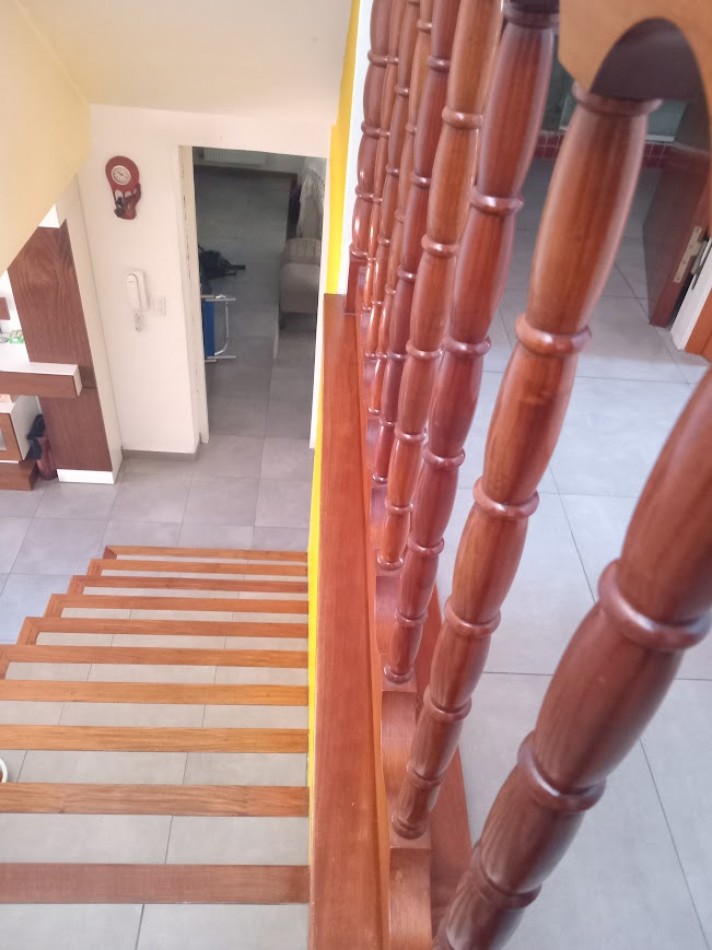 CASA 6 AMB CON PARQUE Y PILETA - CHAUVIN - APTA CREDITO