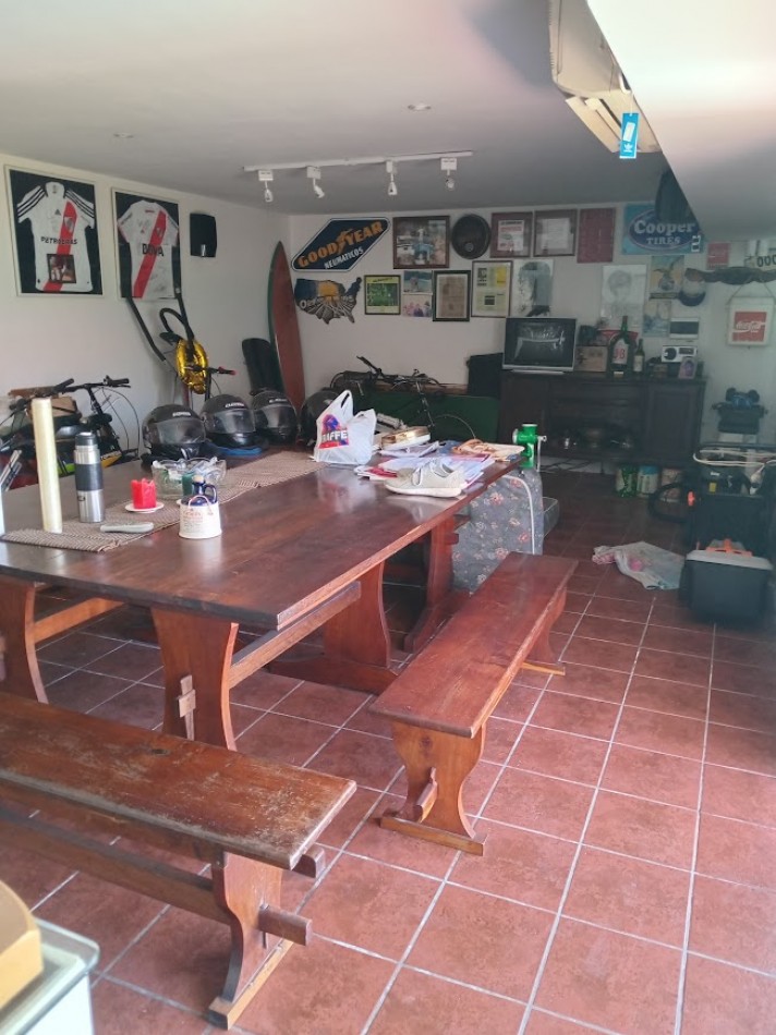 CASA 6 AMB CON PARQUE Y PILETA - CHAUVIN - APTA CREDITO