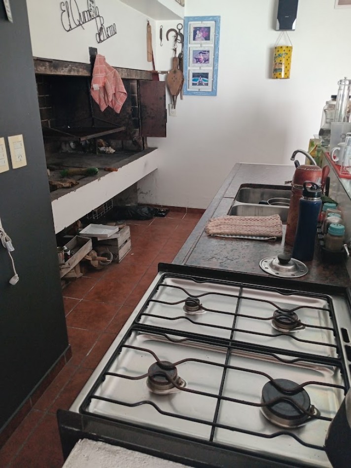 CASA 6 AMB CON PARQUE Y PILETA - CHAUVIN - APTA CREDITO