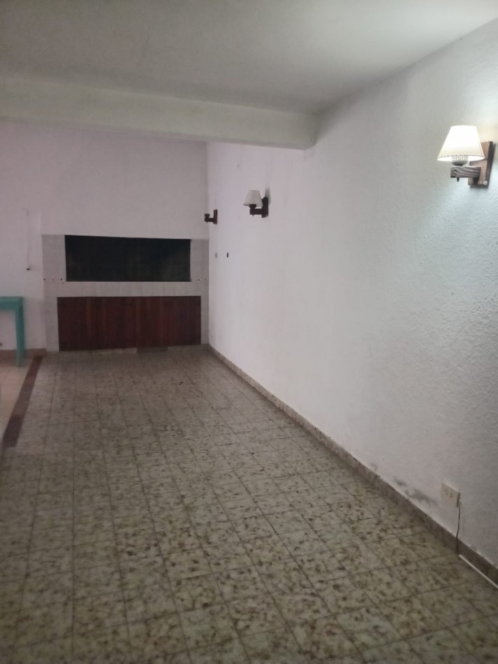 PH 8 AMBIENTES CON PARQUE - SAN JOSE