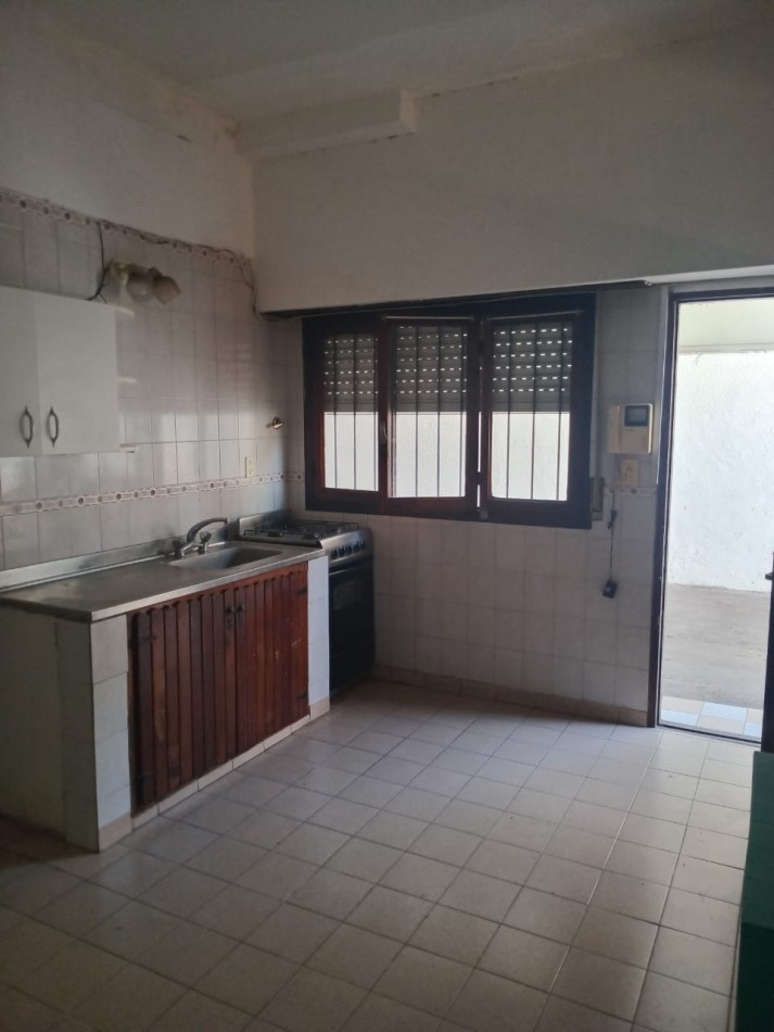 PH 8 AMBIENTES CON PARQUE - SAN JOSE