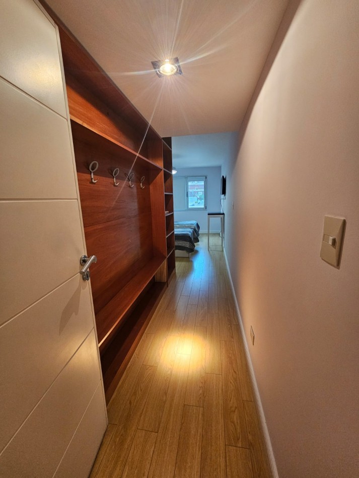 ALQUILER INVIERNO 2026 - SEMIPISO DE 3 AMB CON COCHERA - VARESE - TIO CURZIO