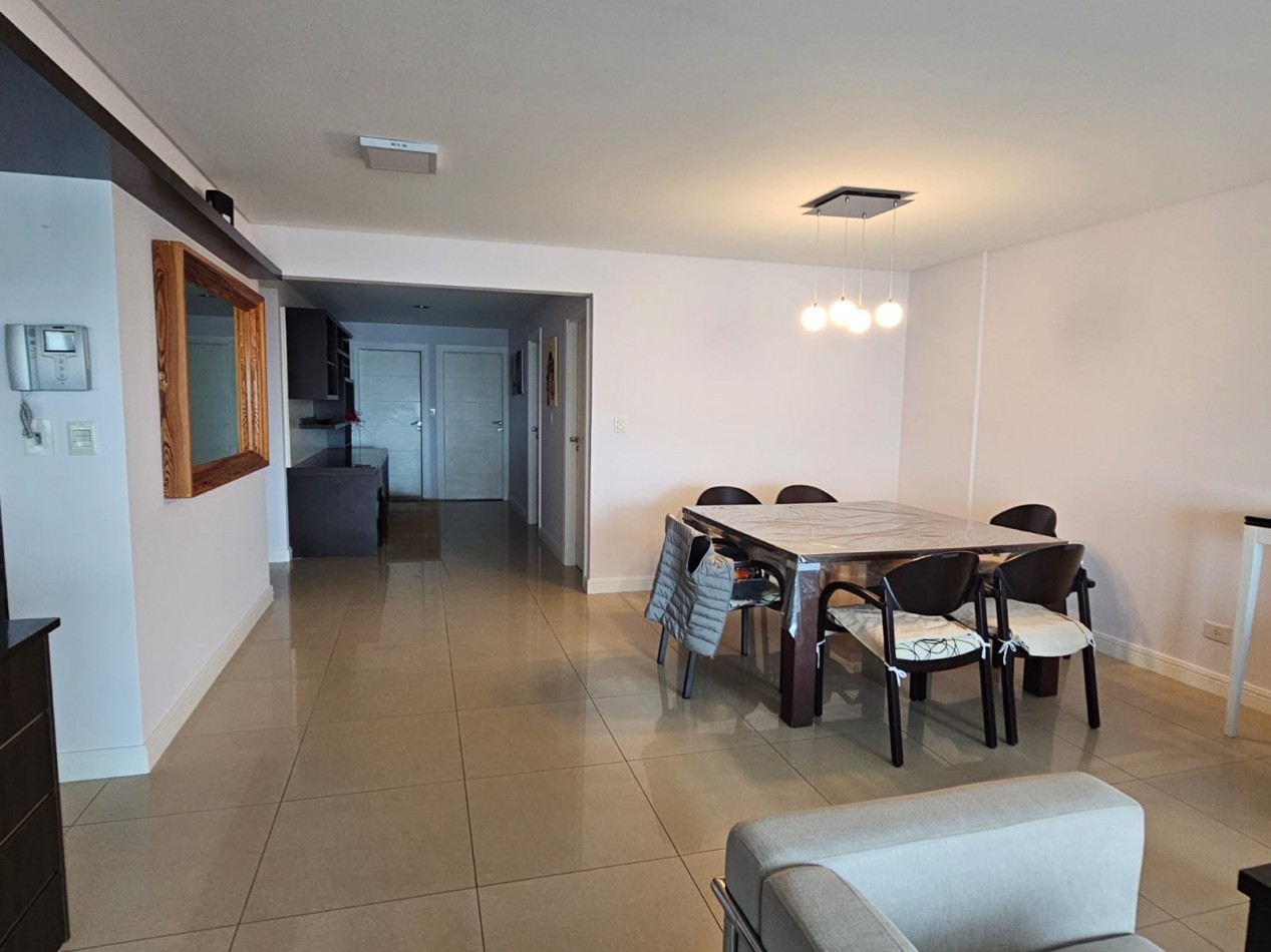 ALQUILER INVIERNO 2026 - SEMIPISO DE 3 AMB CON COCHERA - VARESE - TIO CURZIO