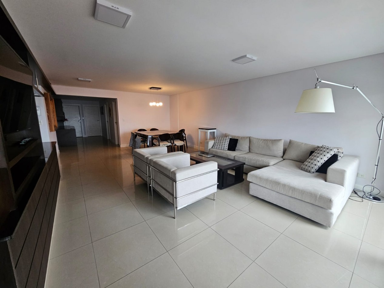 ALQUILER INVIERNO 2026 - SEMIPISO DE 3 AMB CON COCHERA - VARESE - TIO CURZIO