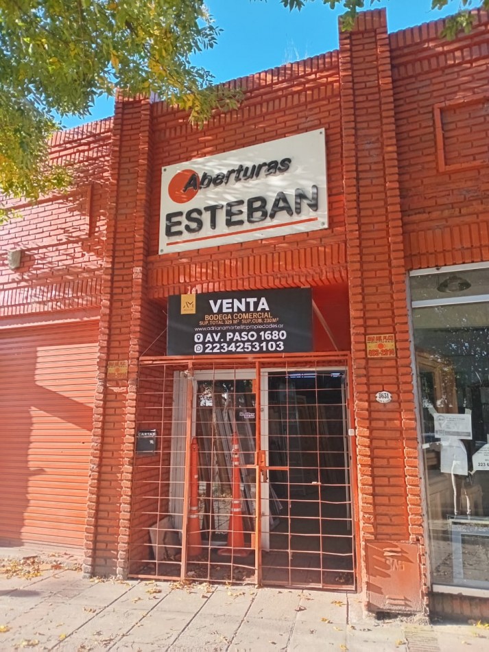 BODEGA COMERCIAL CON ACCESO A CAMION - SOBRE AVENIDA JUAN B. JUSTO