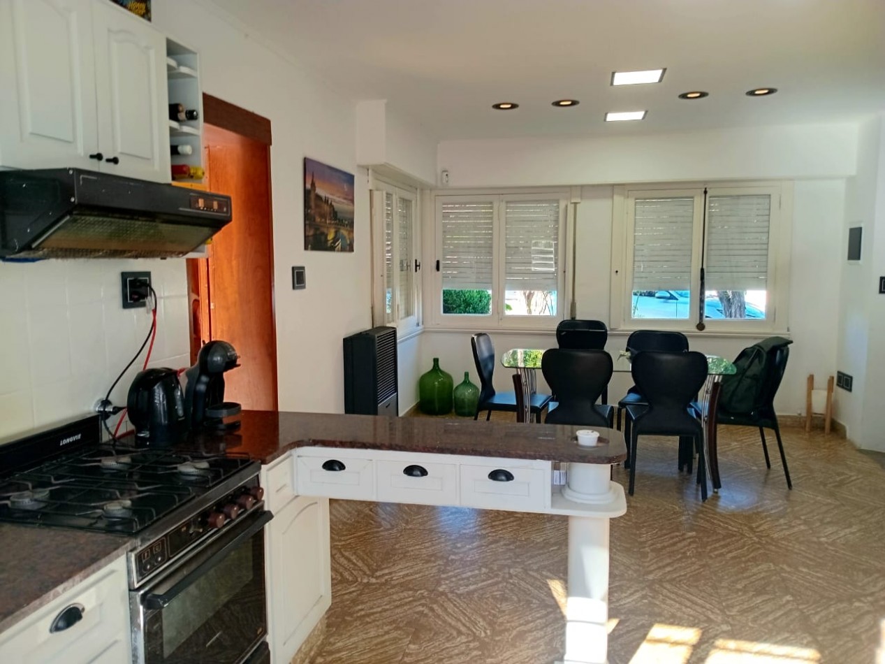 CASA 3 AMBIENTES CON PARQUE - CONSTITUCION - APTA CREDITO