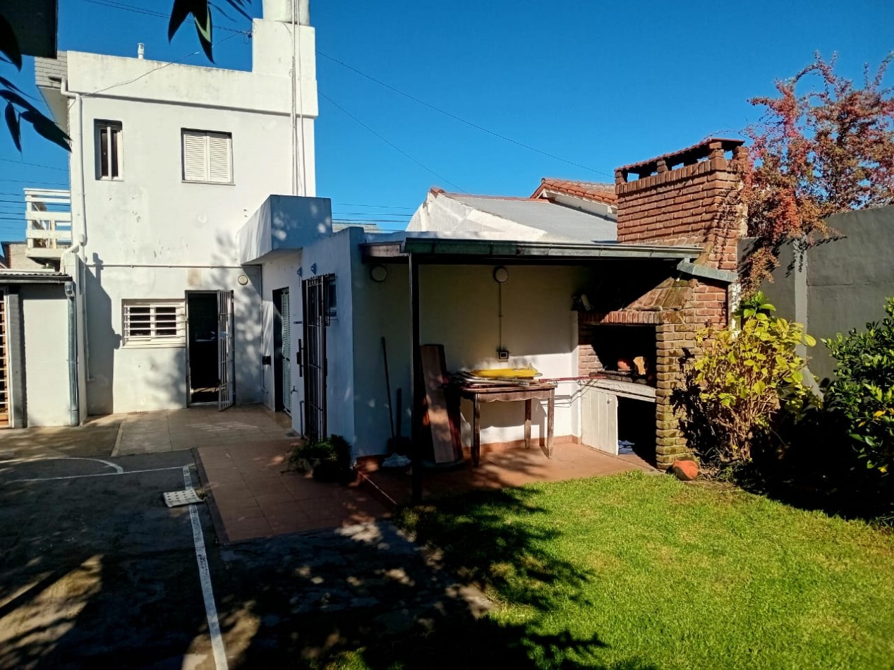 CASA 3 AMBIENTES CON PARQUE - CONSTITUCION - APTA CREDITO