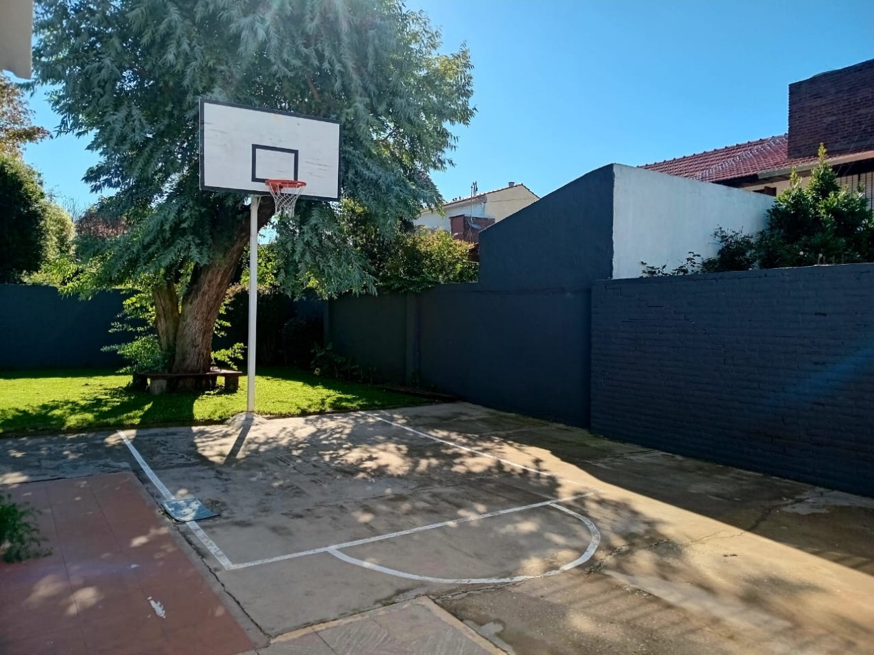 CASA 3 AMBIENTES CON PARQUE - CONSTITUCION - APTA CREDITO