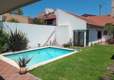 CASA 6 AMB CON PARQUE Y PILETA - CHAUVIN - APTA CREDITO